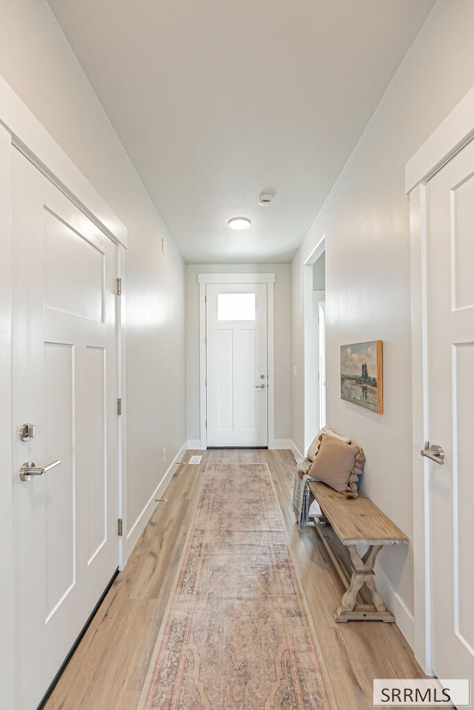 6455 Ender Ln Property Photo 3
