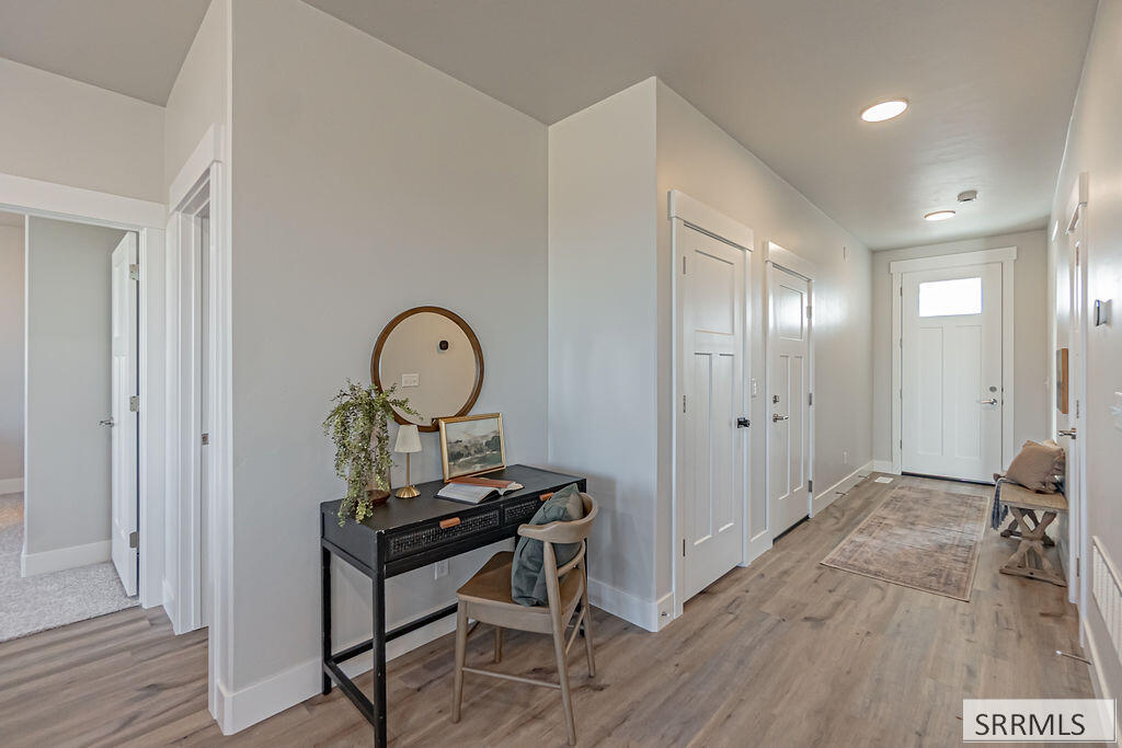 6455 Ender Ln Property Photo 11