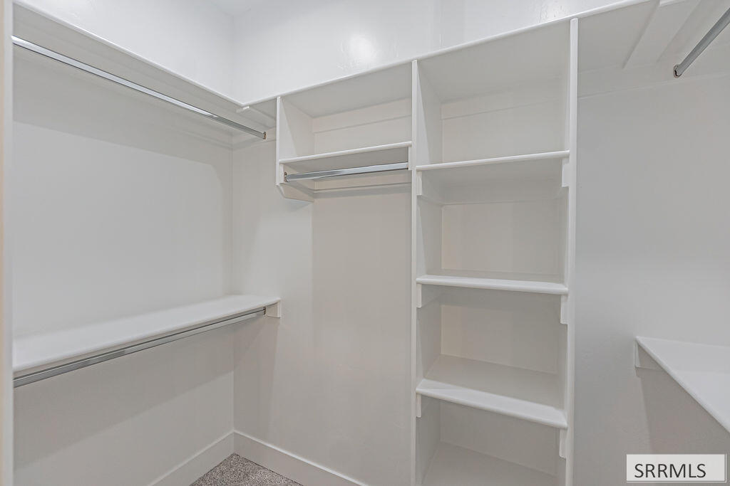 6455 Ender Ln Property Photo 26