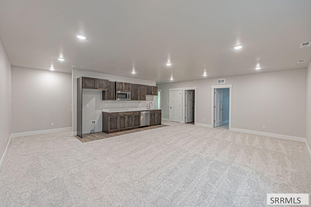 6455 Ender Ln Property Photo 29