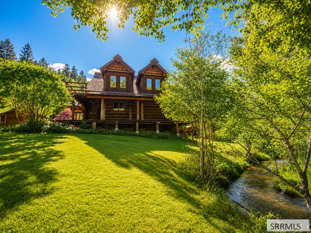 261 Fourth Of July Creek Road Property Photo 2