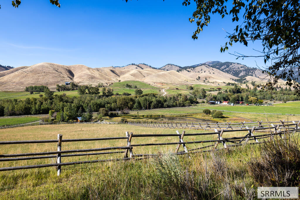 261 Fourth Of July Creek Road Property Photo 15