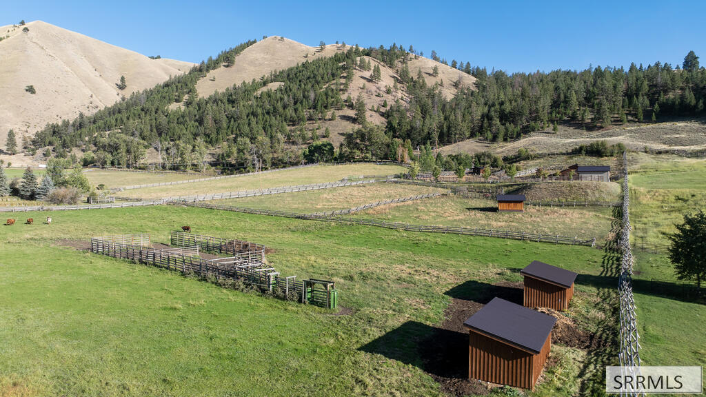 261 Fourth Of July Creek Road Property Photo 18