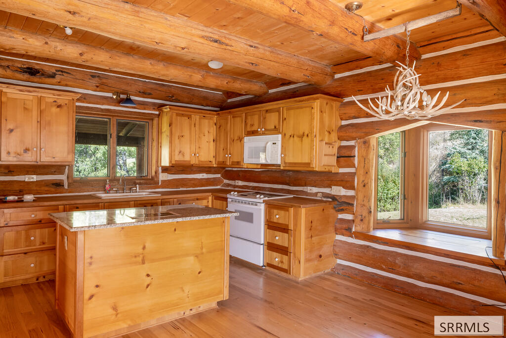 261 Fourth Of July Creek Road Property Photo 41