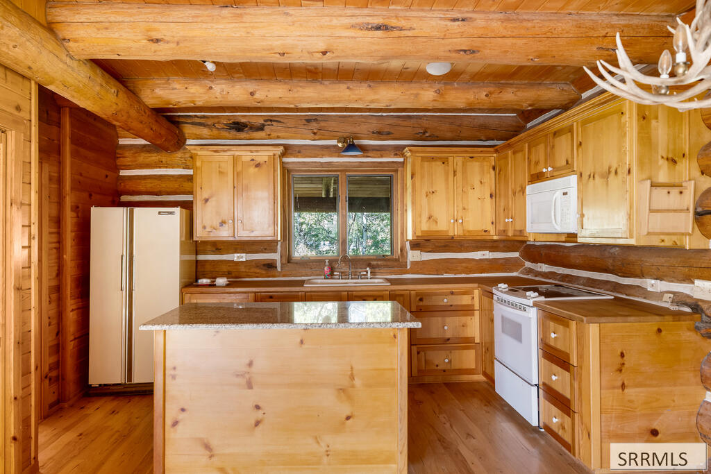 261 Fourth Of July Creek Road Property Photo 42