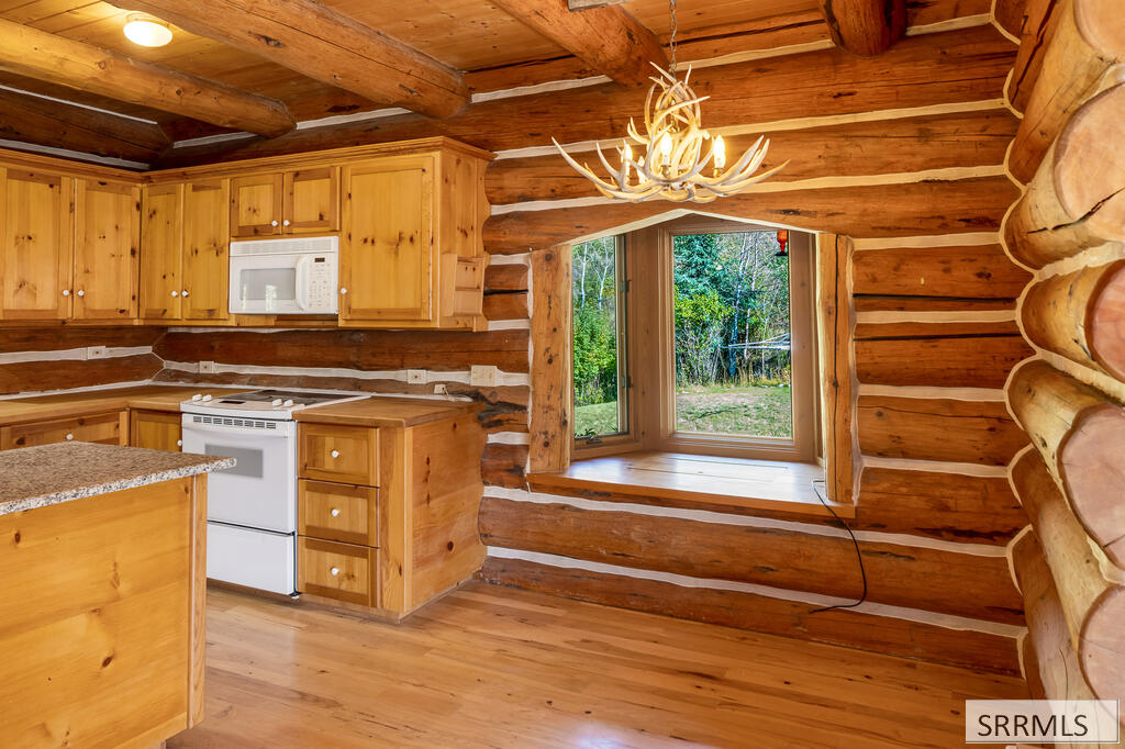 261 Fourth Of July Creek Road Property Photo 44