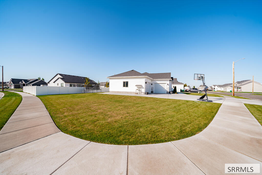 3700 E Koda Way Property Photo 6