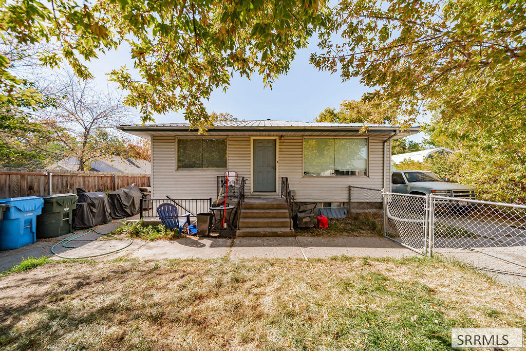 727 Jefferson Avenue Property Photo 3