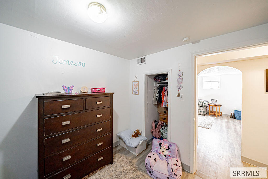 727 Jefferson Avenue Property Photo 13
