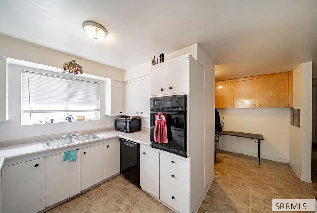727 Jefferson Avenue Property Photo 35
