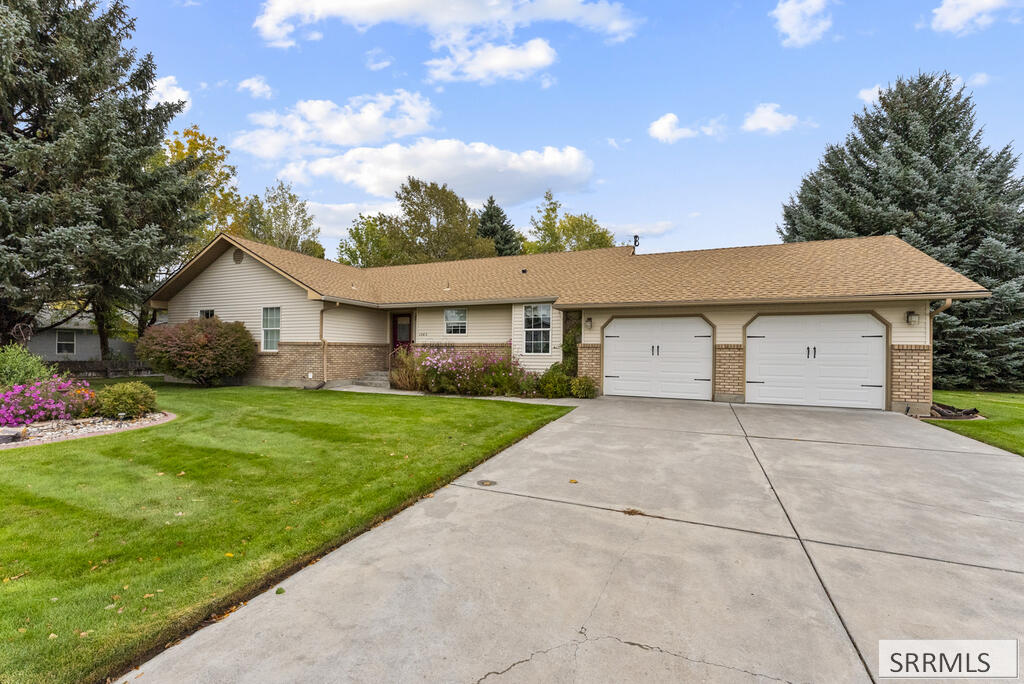 1565 Newman Drive Property Photo 1