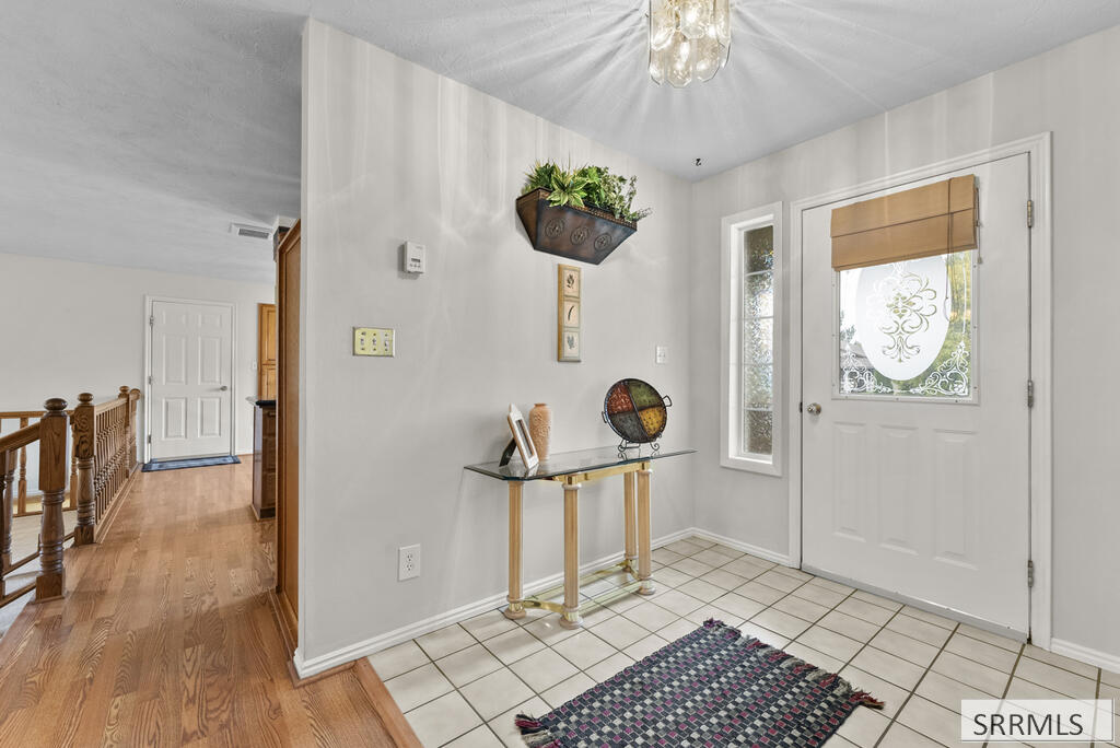 1565 Newman Drive Property Photo 4