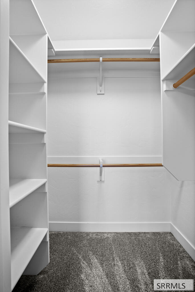 183 N 4032 E Property Photo 16