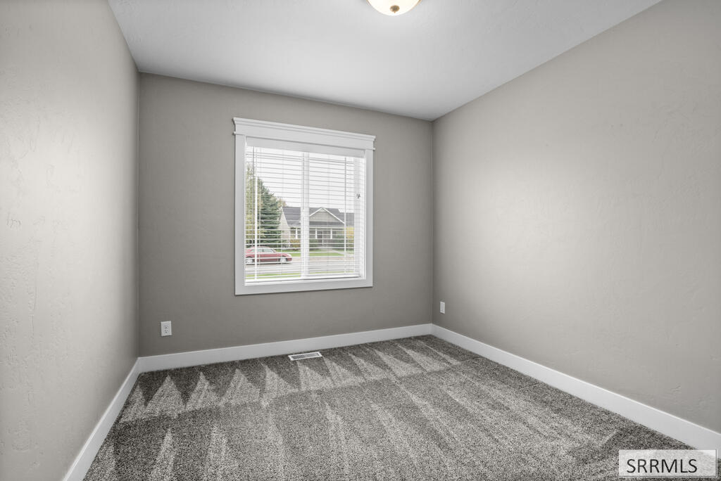183 N 4032 E Property Photo 22