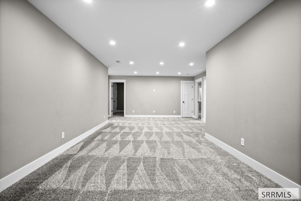 183 N 4032 E Property Photo 33