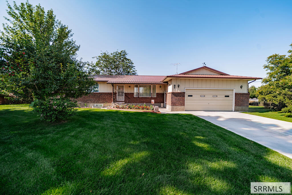 477 Claremore Drive Property Photo 1