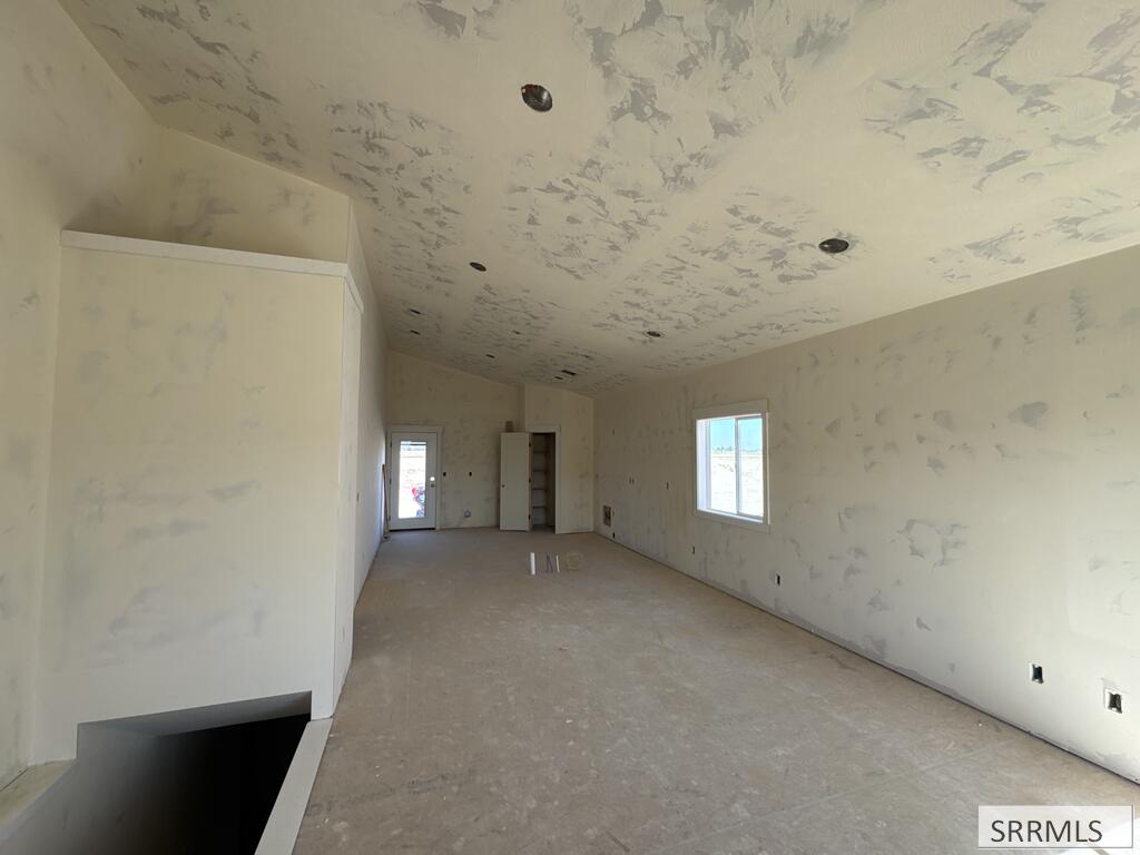 563 Abigail Lane Property Photo 2