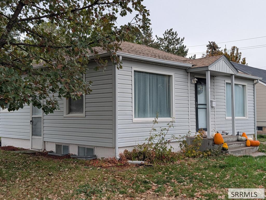 404 E Pine Street Property Photo 1