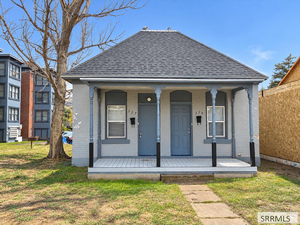 327 & 329 Hayes Avenue Property Photo 1