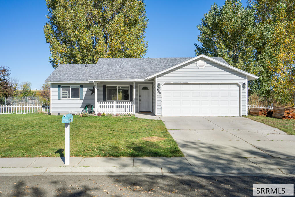 566 W Dalling Drive Property Photo 1