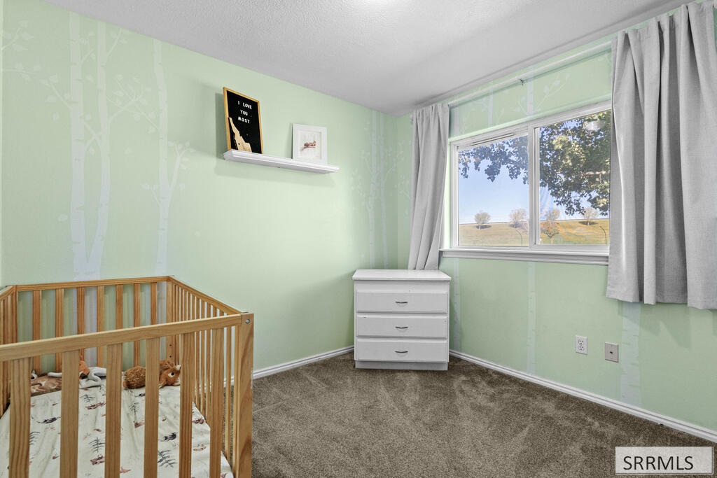 566 W Dalling Drive Property Photo 12