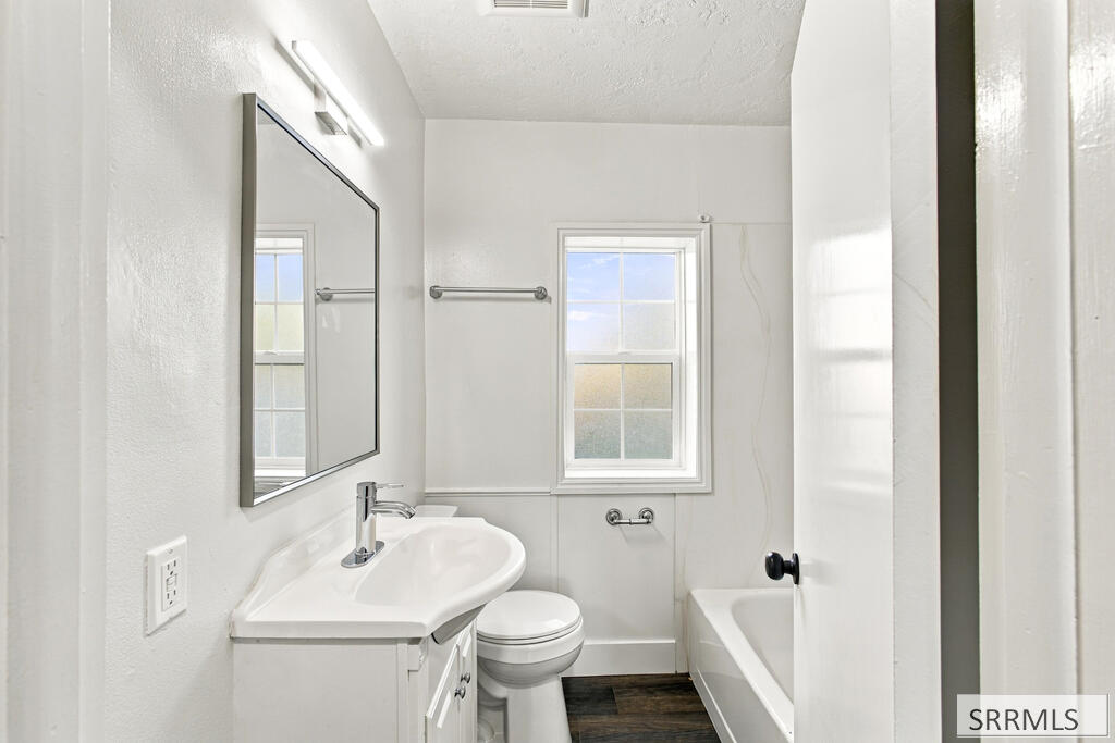 1069 Cassia Property Photo 19