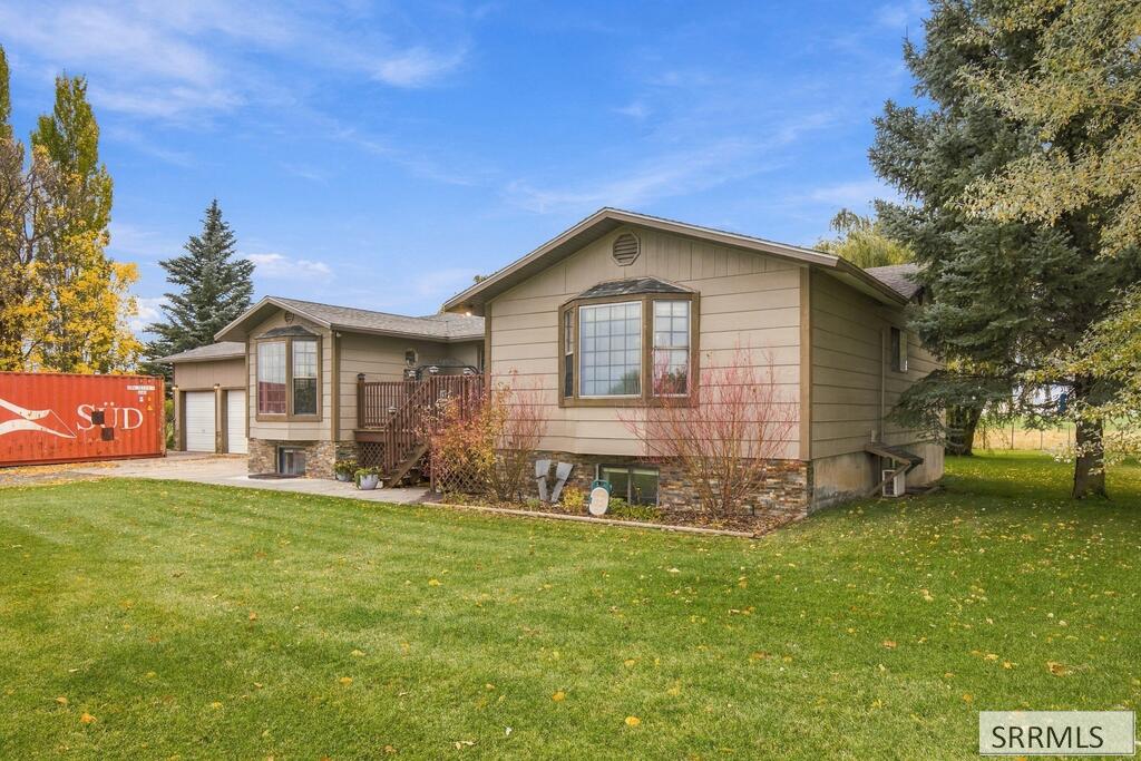 121 N 2300 E Property Photo 1