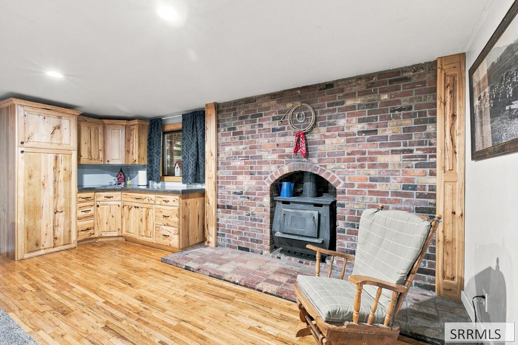 121 N 2300 E Property Photo 18