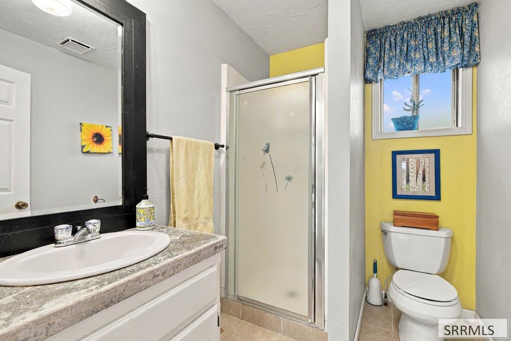 121 N 2300 E Property Photo 20