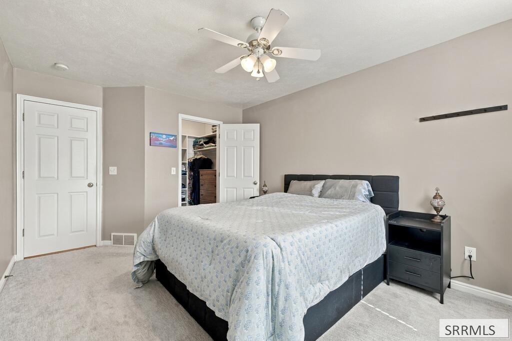 2930 E Stonewood Circle Property Photo 13
