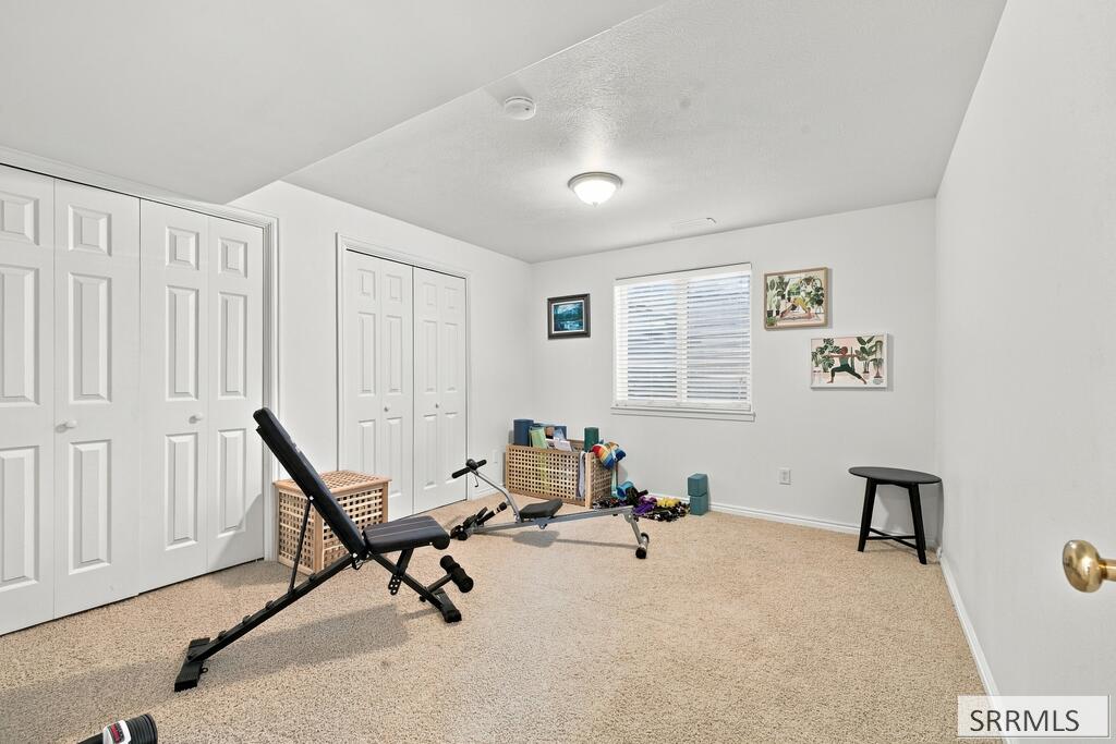 2930 E Stonewood Circle Property Photo 29