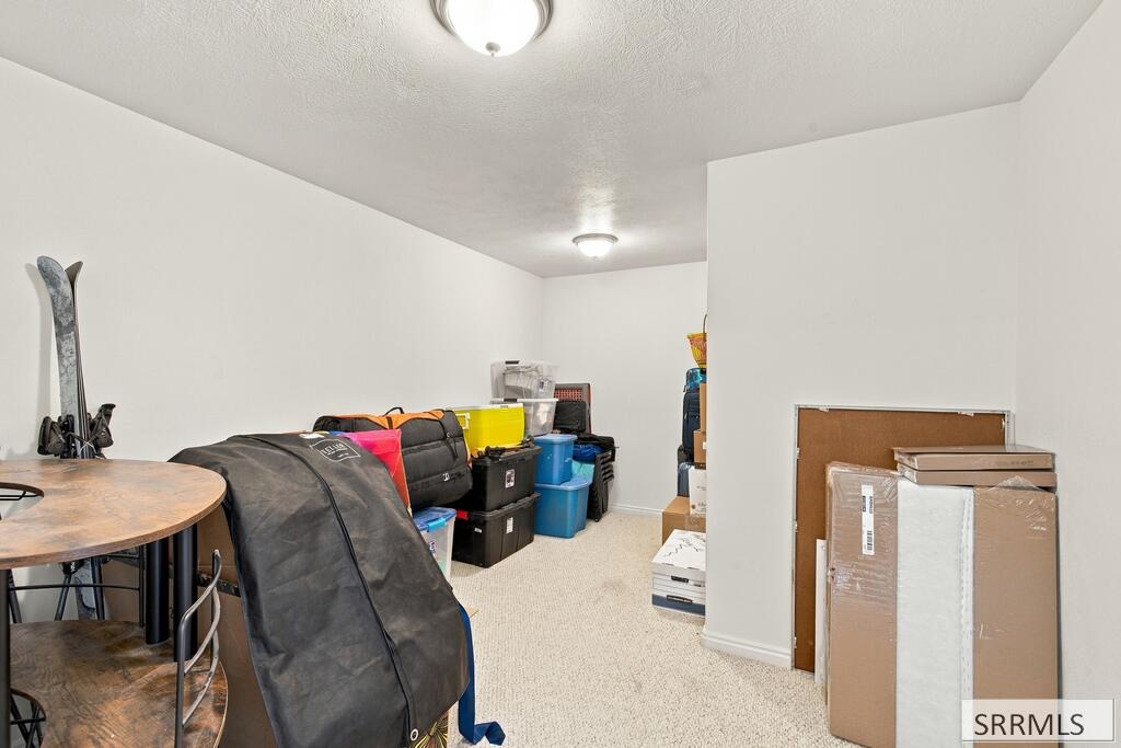 2930 E Stonewood Circle Property Photo 32