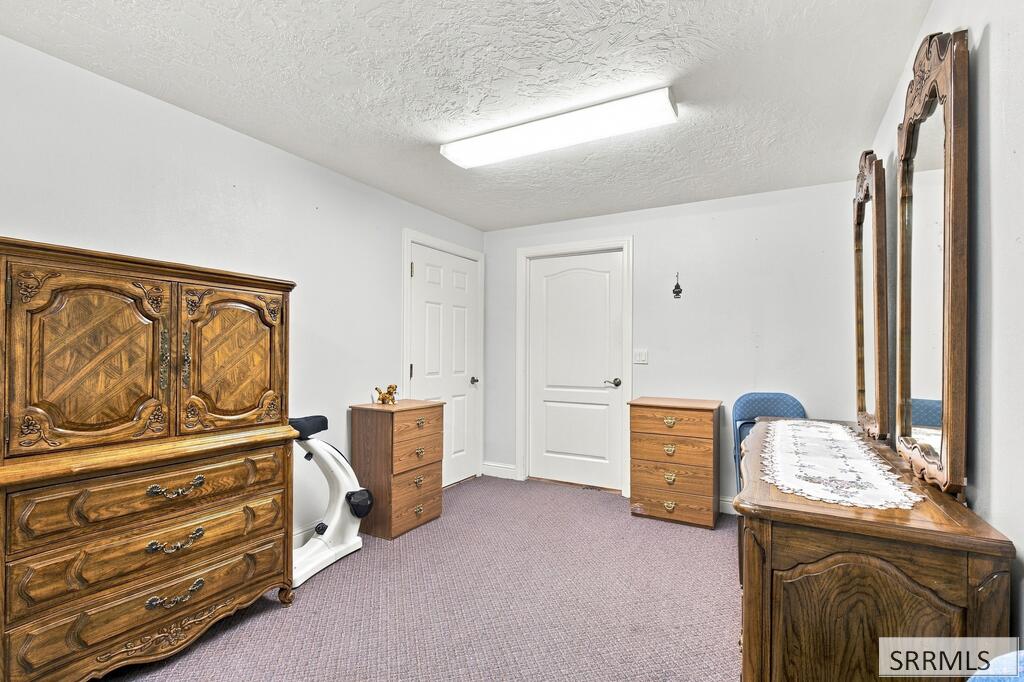7695 S 15th E Property Photo 39