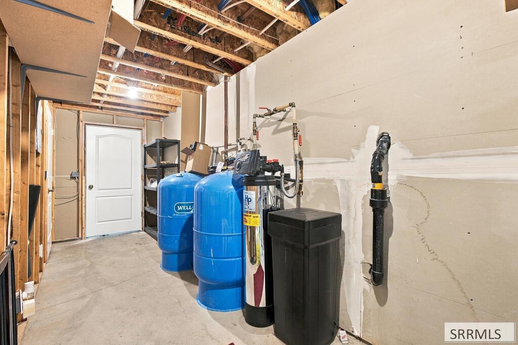 7695 S 15th E Property Photo 42