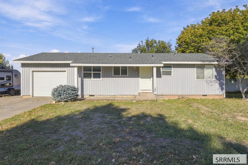 395 N Ladino Drive Property Photo 1