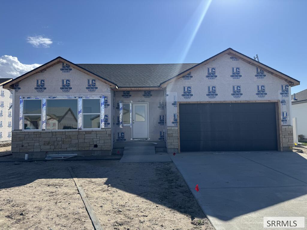 560 Abigail Lane Property Photo 1