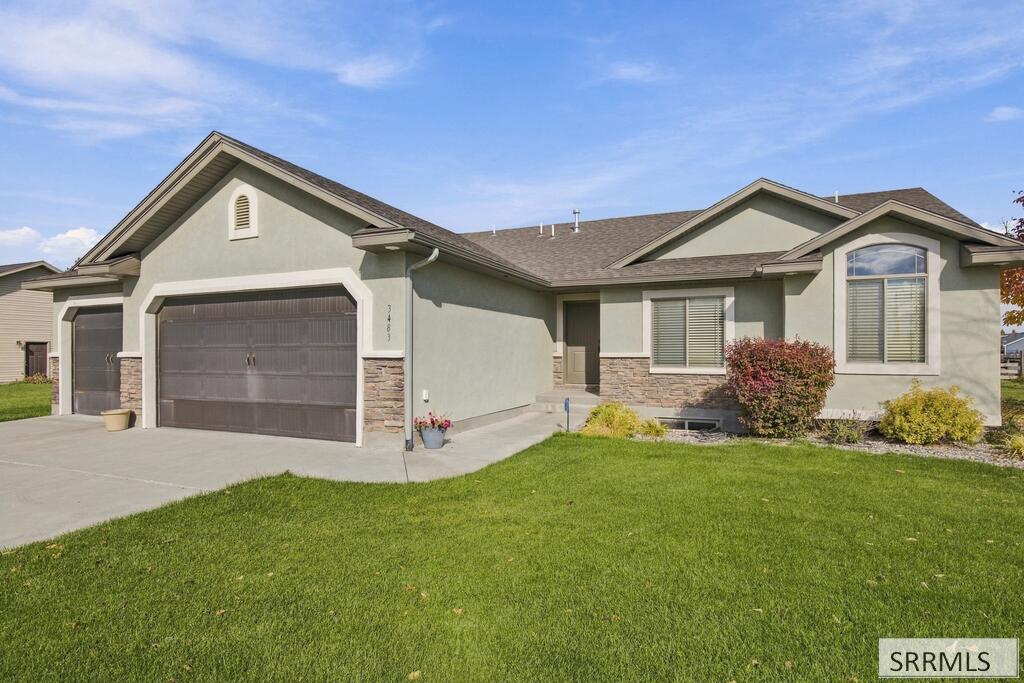 3483 Pheasant Grove Drive Property Photo 4