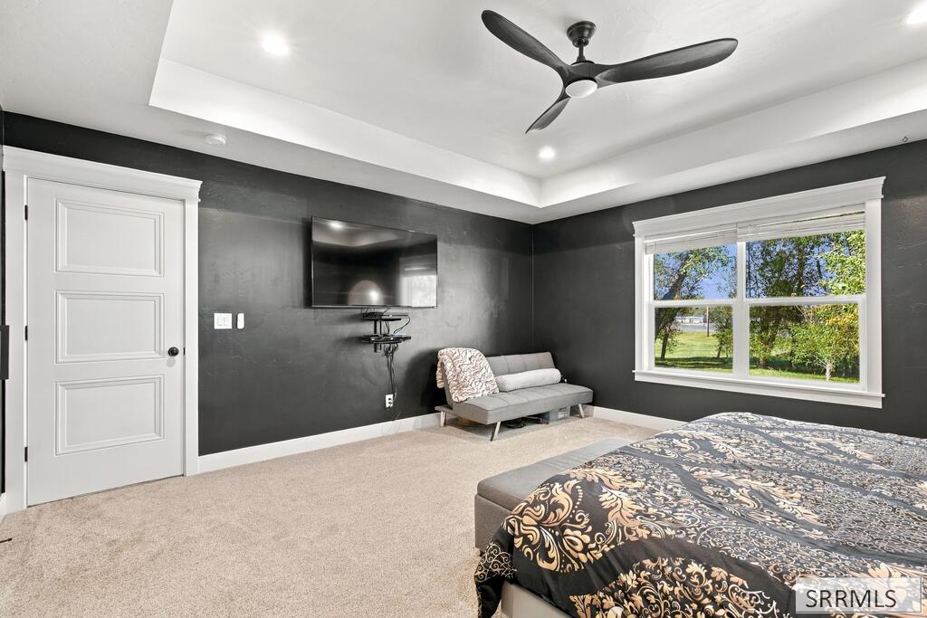 4748 E 100 N Property Photo 26