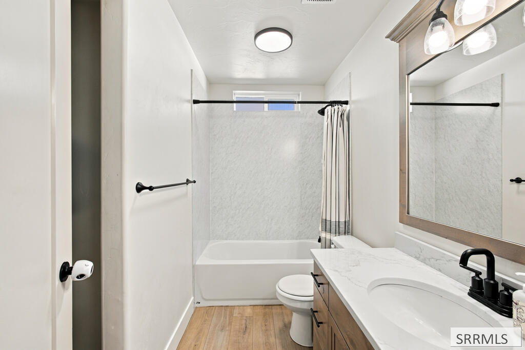 4754 Memory Lane Property Photo 20