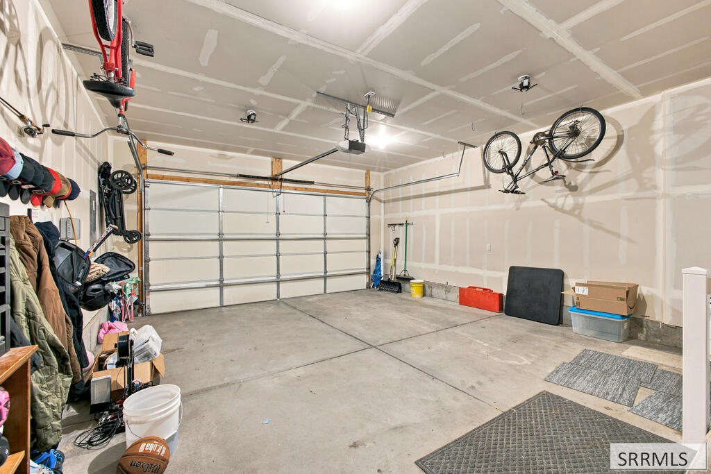 4754 Memory Lane Property Photo 43