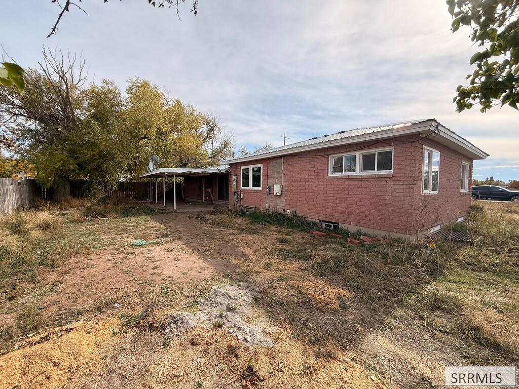 536 W 33 N Property Photo 5