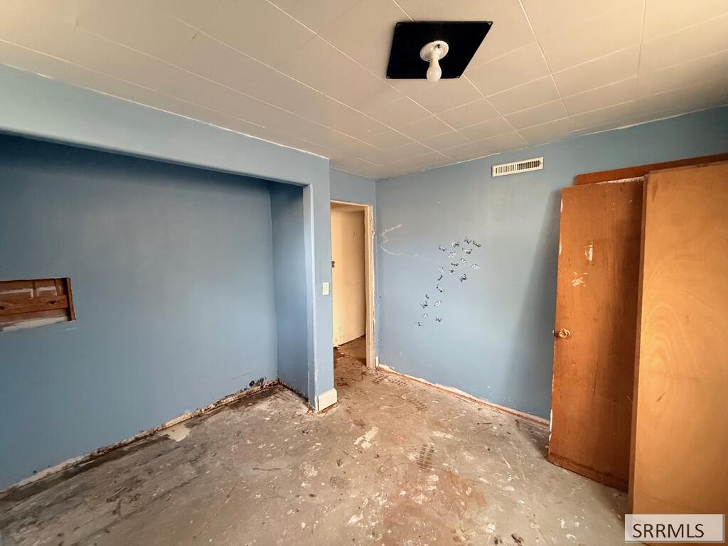 536 W 33 N Property Photo 23