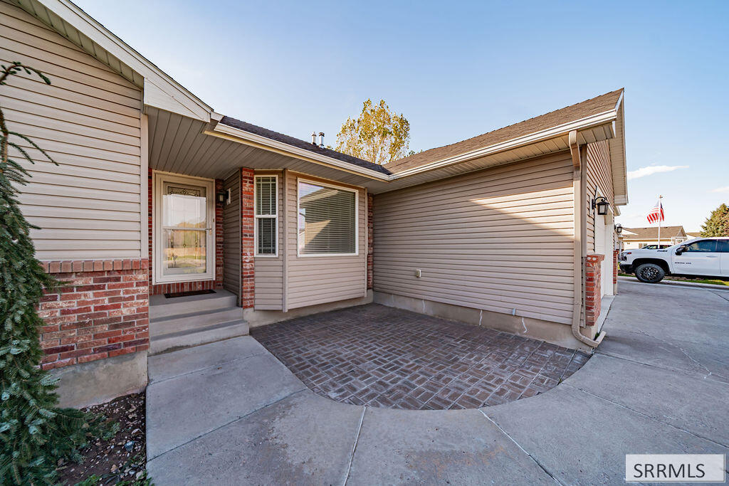 3320 W Woodside Drive Property Photo 5