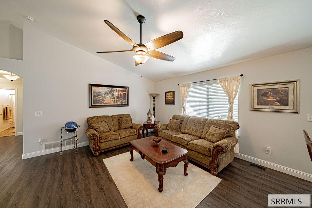 3320 W Woodside Drive Property Photo 17