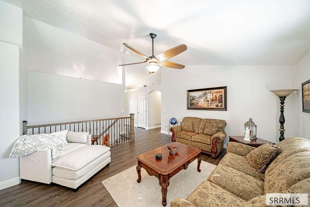 3320 W Woodside Drive Property Photo 18