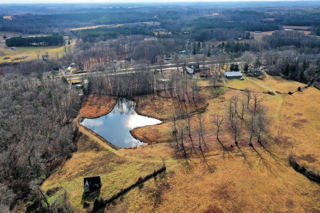 Highway 58 Property Photo 4