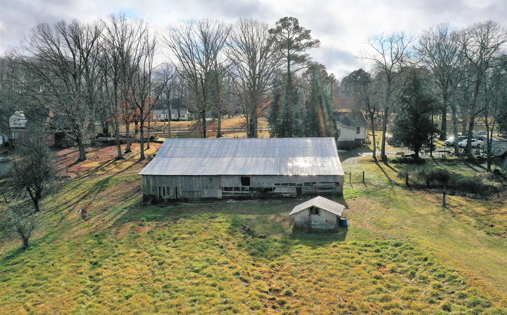 Highway 58 Property Photo 13