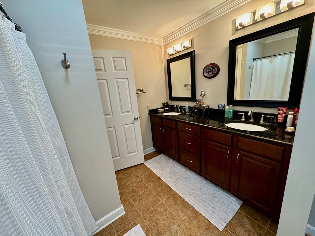 317 Lake Ridge Drive Property Photo 15