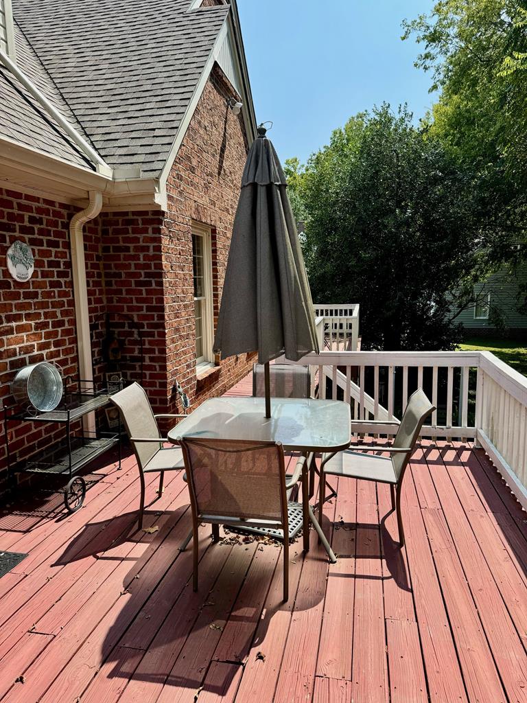 317 Lake Ridge Drive Property Photo 48