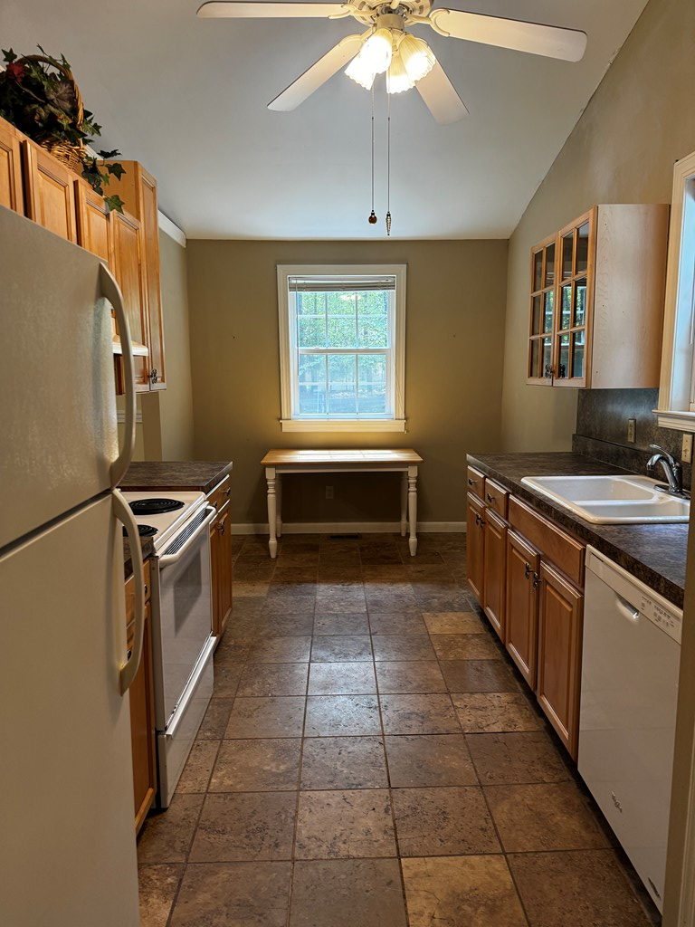 339 Highpoint Boulevard Property Photo 4
